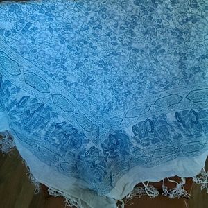 Divided- scarf white/blue with silver threads